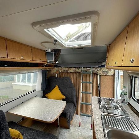 The Cosy Camper At Rockfield Park Hotel Galway Eksteriør billede