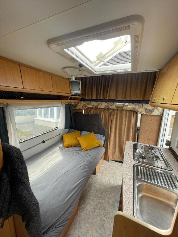 The Cosy Camper At Rockfield Park Hotel Galway Eksteriør billede